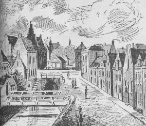 Stadsbeeld Oud Amersfoort. Hiuer de Langegracht, met (tweede van rechts) het eerste kerkgebouw van 1843.
