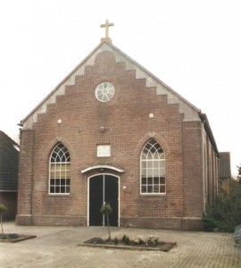 De gereformeerde kerk te Hijken (foto: (Reliwiki, Bennink)