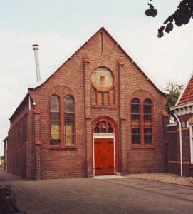 De gereformeerde kerk te Hoogersmilde.
