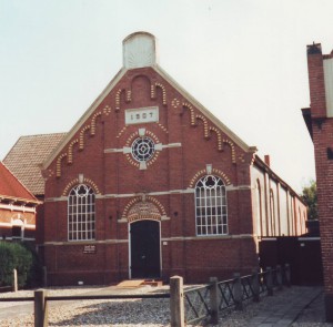 De gereformeerde kerk te Nieuw-Weerdinge.