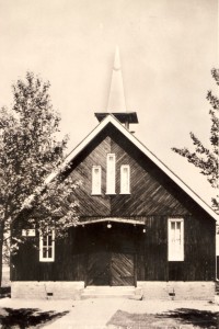 De noodkerk, die van 1949 tot de in gebruikneming van de Adventkerk in 1965 gebruikt werd.