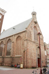 De Gasthuiskerk te Middelburg, vanaf 1845 eigendom van de Christelijke Afgescheidene Gemeente (foto: Reliwiki, A. van Dijk).