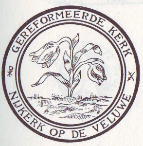 Het eerste kerkzegel van de Gereformeerde Kerk te Nijkerk (vermoedelijk ergens rond 1950 in gebruik genomen).