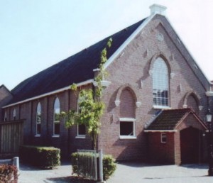 Ds. F. Rispens (1862-1926) stond, voordat hij door de 'voortgezette' Chr. Geref. Gemeente te Suawoude beroepen werd, van 1892-1898 in de Gereformeerde Kerk B te Steenwijk.
