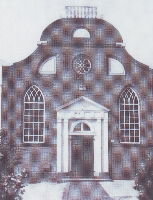 De gereformeerde kerk van Meeden, zoals die er voor de renovatie in 1975 uitzag.
