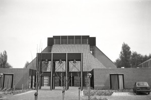 De gereformeerde Kruiskerk te Nijkerk (foto: Reliwiki, Andre van Dijk).