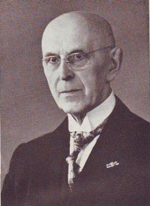 Ds. (professor) J.J. van der Schuit (1882-1968) nam een vooraanstaande plaats in de 'voortgezette' Christelijke Gereformeerde Kerk in.