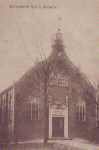 De oude gereformeerde kerk te Oostwold, die in 1889 in gebruik genomen werd.