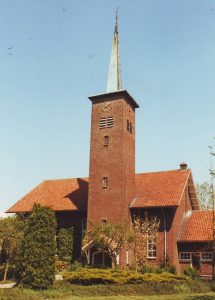 De huidige voormalig gereformeerde, nu protestantse kerk van De Glind.