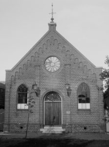 De gereforemeerde kerk te Edam (foto: Reliwiki, Andre van Dijk).