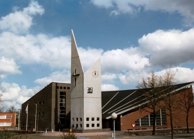 25 jaar ‘Oase’ te Drachten Website gewijd aan de landelijke en regionale geschiedenis van de 25 jaar ‘Oase’ te Drachten Website gewijd aan de landelijke en regionale geschiedenis van de